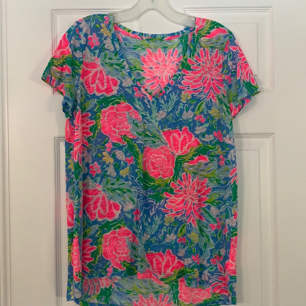 NWOT Lilly T-shirt
